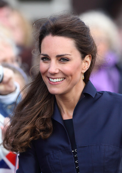 kate middleton eyebrows prince william engagement photos. Kate Middleton at Witton